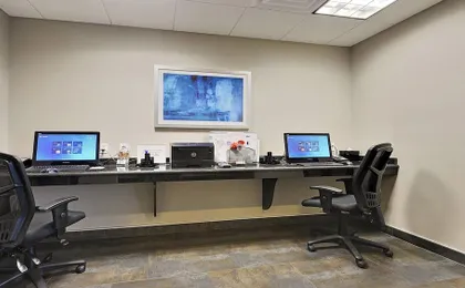 Holiday Inn Express & Suites Gonzales