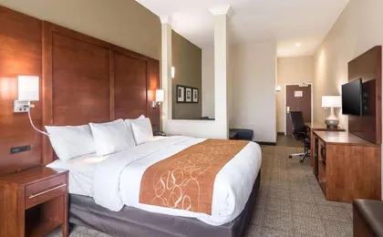 Comfort Suites Meridian And I-40