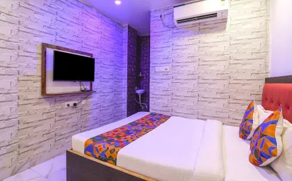 Fabhotel Srideep