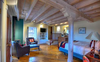 Inn at Vanessie