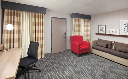 Wingate by Wyndham Lincoln Airport East I-80