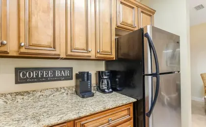 Laguna Breeze C