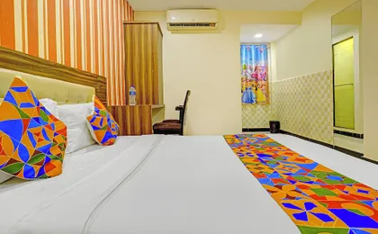 Fabhotel Galaxy Inn