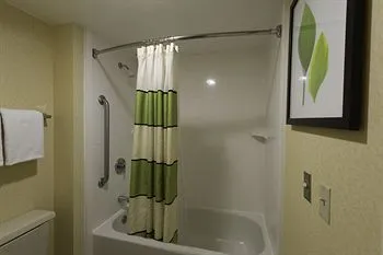 Red Roof Inn & Suites Atlantic City