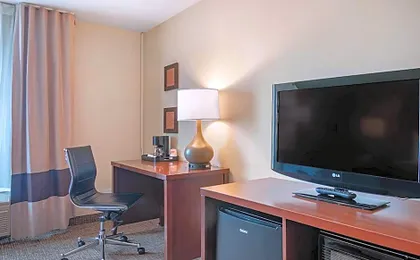 Comfort Inn & Suites Salem Northeast