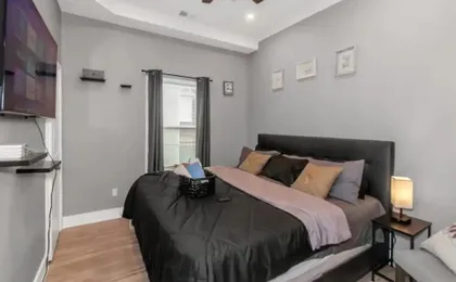 Chic 4BR Home Near AUC&DTWN