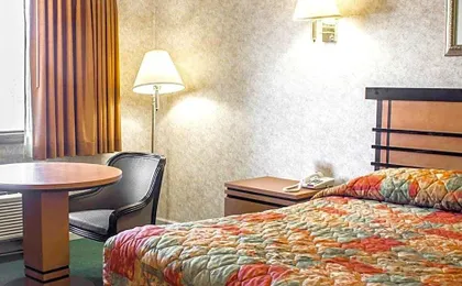 Econo Lodge Inn & Suites Colonie Center Mall