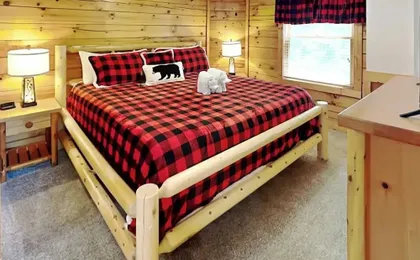 Hugs 'N Kisses by Jackson Mountain Rentals