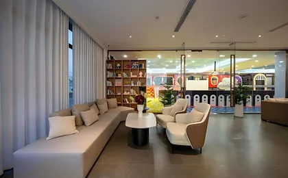 Joy International Resort Hotel (Shanghai Disneyland and Wild Animal Park)