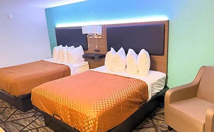 Cedar Hill Lodge