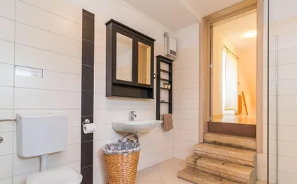 Apartment with Private Pool in Pula