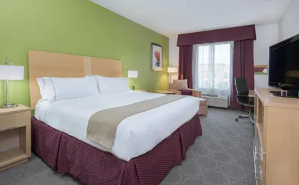 Holiday Inn Express & Suites Clute - Lake Jackson