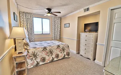 Suites at the Beach