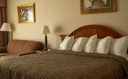 Hotel Topeka at City Center