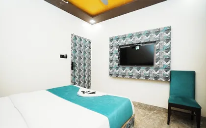 Hotel Versova Inn