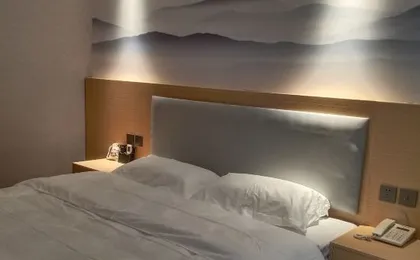 Qinglv S Hotel (Chengdu Longhu Beicheng Tianjie Funing Road Subway Station)