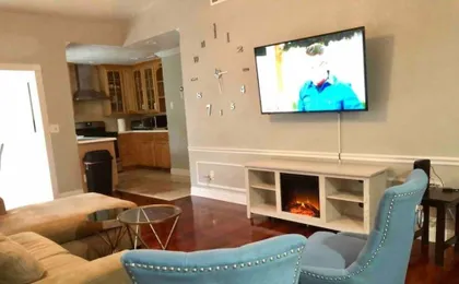 6151 Sandcrest · Next To Universal. Pool Sleep 9. Walk To Park