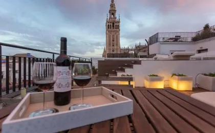 Giralda Sevilla Apartment