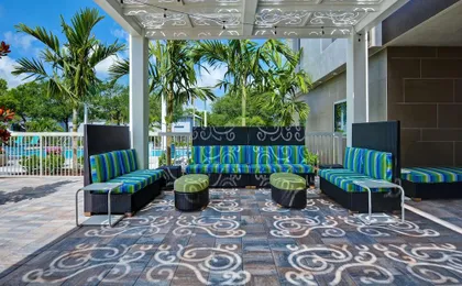 HOME2 SUITES NAPLES I-75 PINE RIDGE ROAD
