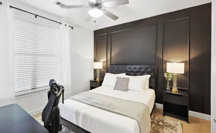 Luxe 1 Bedroom With Pool Near Toyota HQ & Legacy West