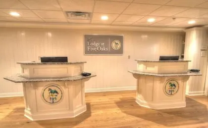 Lodge at Five Oaks Pigeon Forge - Sevierville