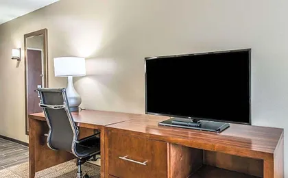 Comfort Suites Dunnellon near Rainbow Springs
