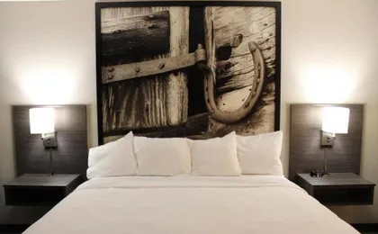 Boarders Inn and Suites by Cobblestone Lamar Missouri