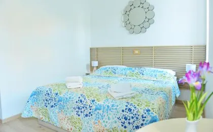 En-suite Iris on Rokova Street - 5 min Walk to the Old Town of Split