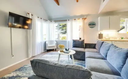 Bandon Beach House Rental: Walk to Downtown!