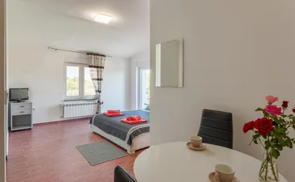Lavander 3 Private Room with Bathroom And Balcony