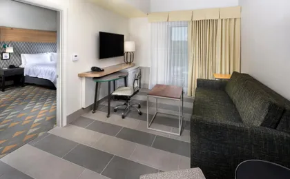 Holiday Inn Hotel & Suites Arden - Asheville Airport