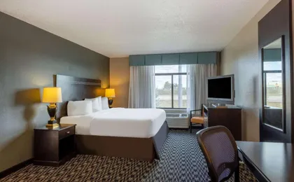 Wingate by Wyndham Gillette Near Cam-Plex