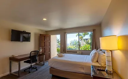 Moonlight Beach Motel