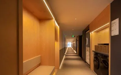 Comzz lnn Hotel (Chengdu West Station Zhongba Subway Station Branch)