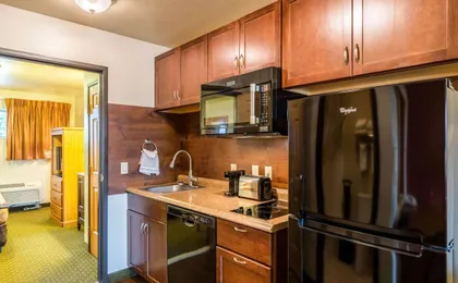 Harmony Inn & Suites