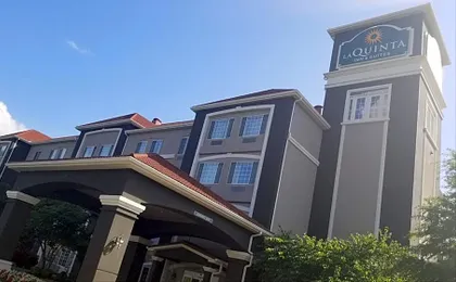 La Quinta Inn & Suites by Wyndham Smyrna TN - Nashville