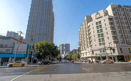 7 Days Inn Wuhan Dingziqiao Zhongnan Road Metro Station