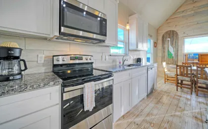2 Homes, Sleeps 16, Shared Pool+boat Dock Laguna Village Serenity by Avantstay
