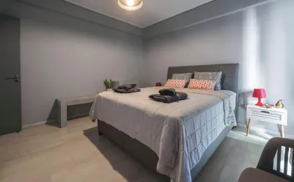 Beautiful Apt in Glyfada Center, Papandreou Street