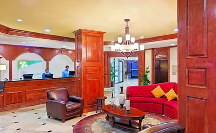 Holiday Inn Express Dallas Market Center By IHG