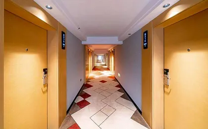 Borrman Hotel Wuhan Panlongcheng Baishang Shopping Center
