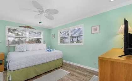 140 Barefoot Bungalow: 4br/2ba W/ Heated Pool! 4 Bedroom Home