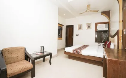 Hotel Sai Dham International