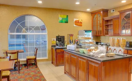 Quality Inn & Suites Roswell