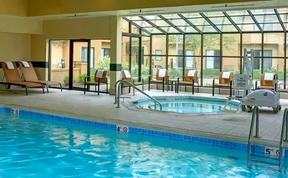 Courtyard by Marriott Indianapolis Airport