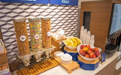 Holiday Inn Express Hotel & Suites Elkhart-South By IHG