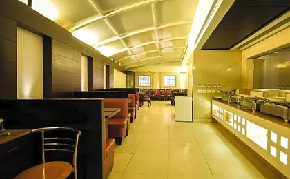 The Prime Balaji Deluxe @ New Delhi Railway Station Hotel