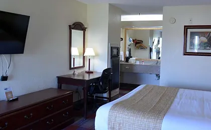 Travelodge by Wyndham Montgomery East