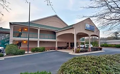 All-Movie Hotel