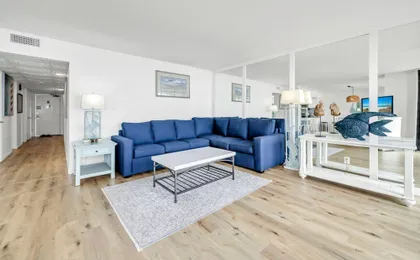 Windward 106 at Edgewater